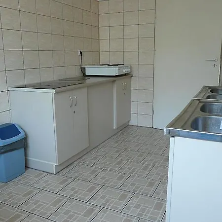 多姆斯图登柯基阿托尔酒店