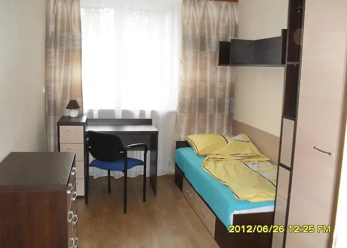 Dom Studencki Atol Ostello *