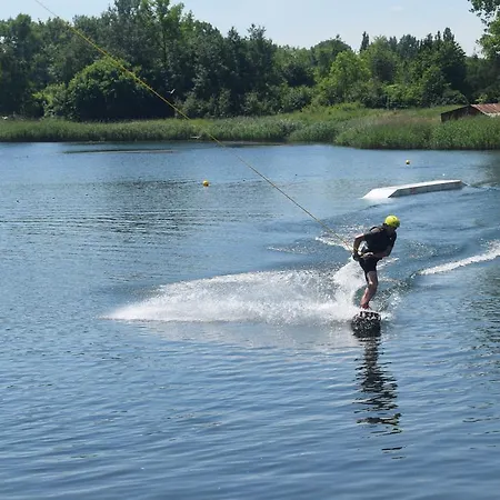 ホステル Dom Studencki Atol *